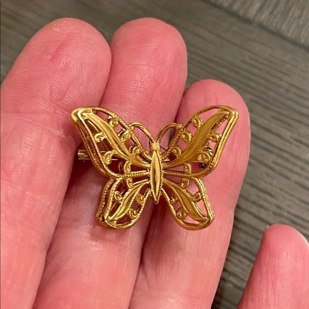 Vintage Gold-tone NAPIER Filigree Butterfly Pin - Brooch